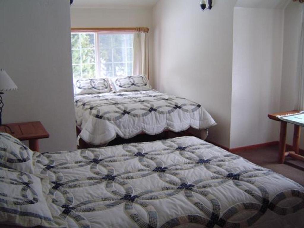 Strawberry Lodge Upper Forni Екстериор снимка